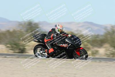 media/Dec-01-2025-Moto Forza (Mon) [[2daa91e15f]]/3-Beginner Group/Session 2 (Turn 7 Inside Pans)/